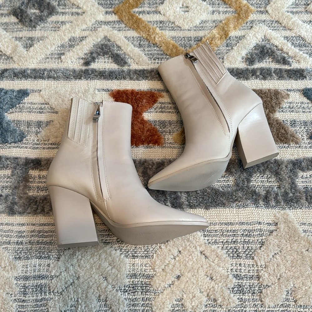 Steve Madden Rickki Pointed to Boot - Picture 7 of 9